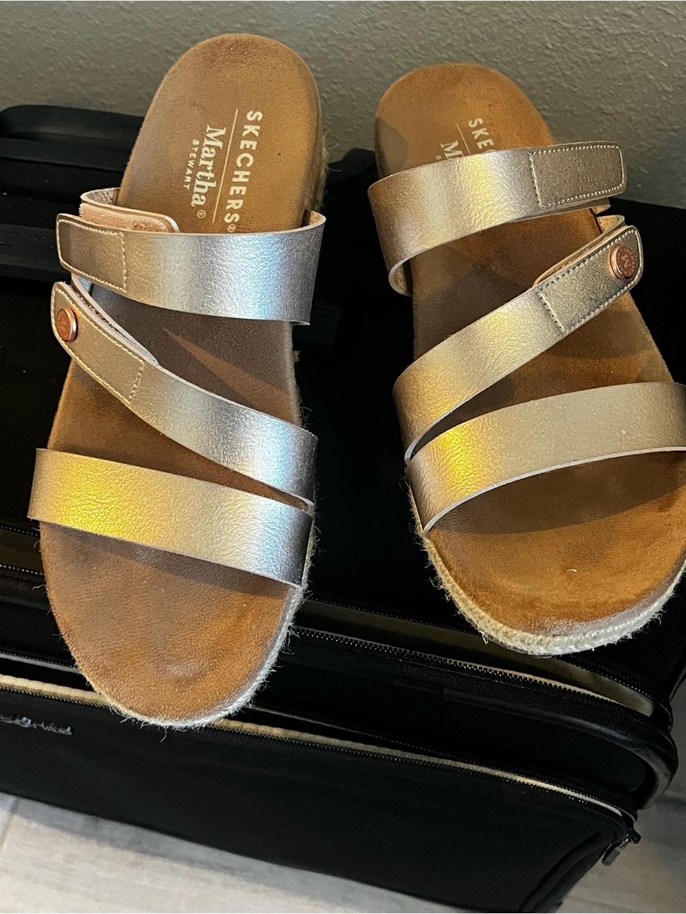 Skechers XMartha Stewart Soft Pink /Metallic Multi-Strap Slide Sandals
